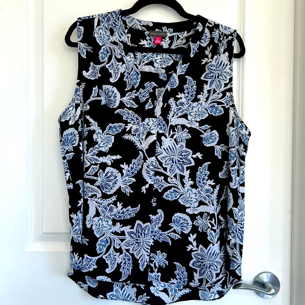 VINCE CAMUTO blousy tank